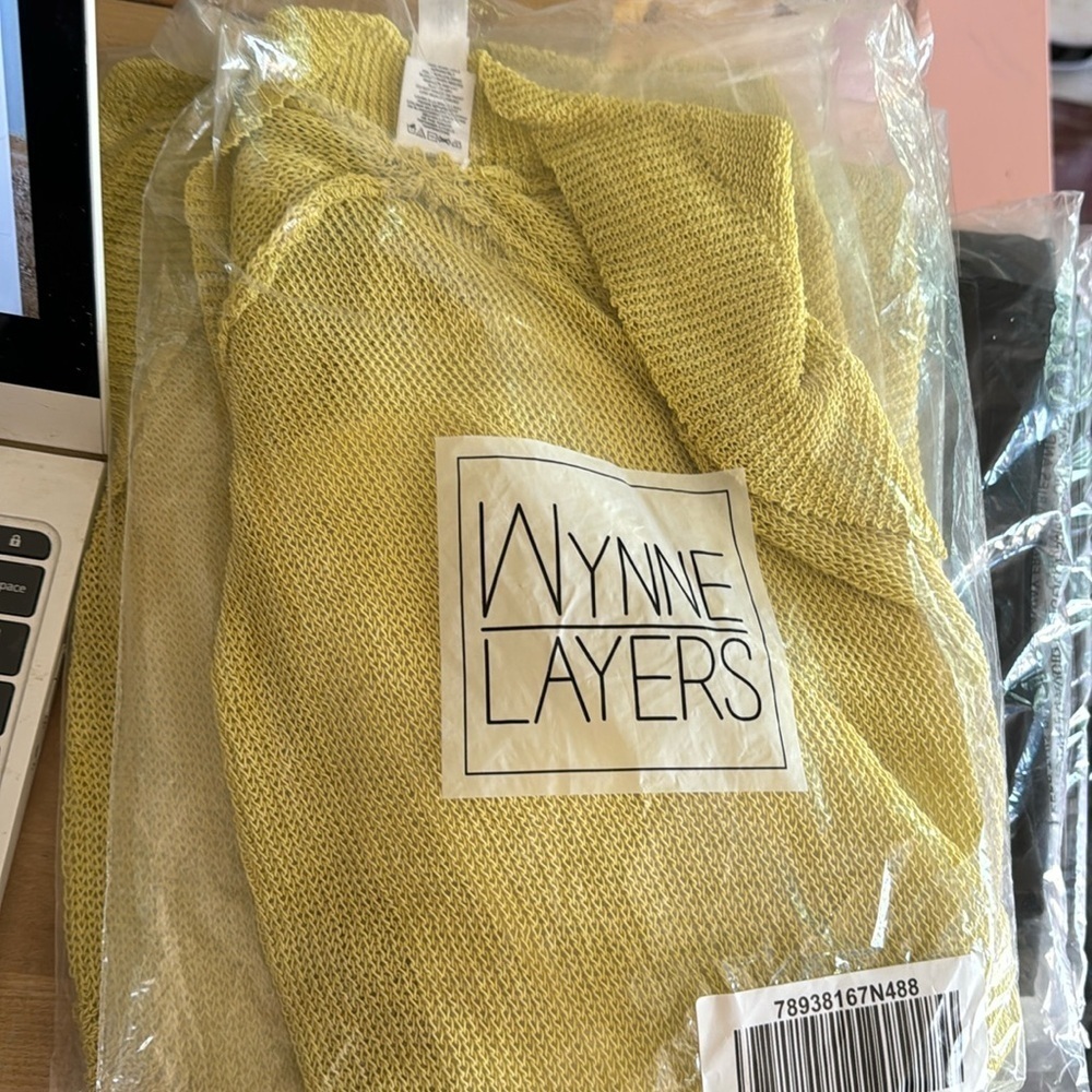 Wynne Layers Yellow Green Crochet Knit Light Weight Open Front Crop Shawl XL - Picture 2 of 2